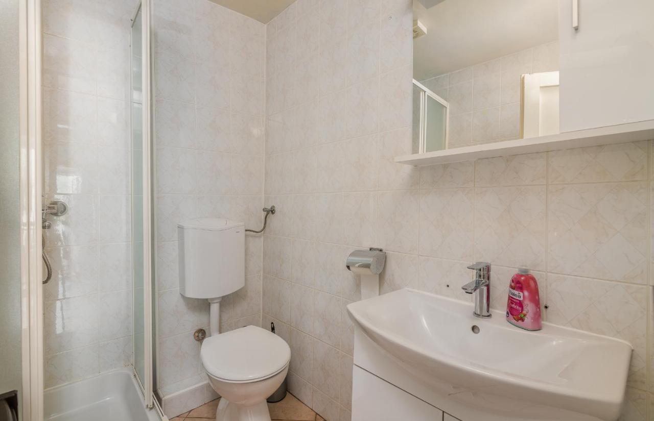 Mihaela Ii Apartament